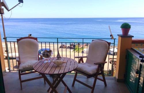 Sant'Alessio Siculo Apartment | Enjoy Family and Pet-Friendly Stays at LA CASA DI EDO
