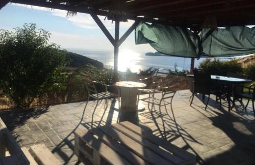 Myrina Apartment | Pet-Friendly Escape at La casa di Elen4 for Families