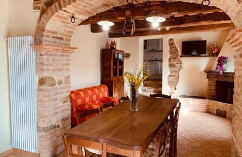 Arcidosso Apartment | Pet-Friendly Retreat at La Casa di Elia - Rated 9.7/10