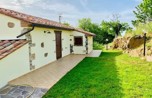 Arcidosso Apartment | Pet-Friendly Retreat at La Casa di Elia - Rated 9.7/10