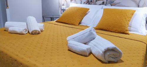 Riposto Apartment | Oceanfront Bliss at La Casa di Elisa - Guest Rated 10/10