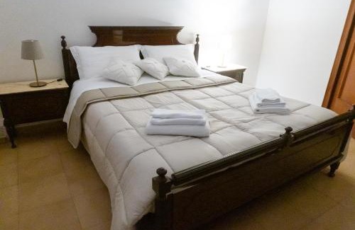 Nocera Inferiore Apartment | Discover la casa di Emilia: Pet-Friendly Retreat with Hot Tub