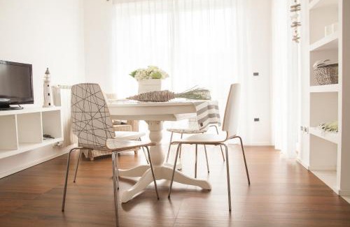 Caorle Apartment | Experience La Casa di Giò: Oceanfront Bliss Awaits!
