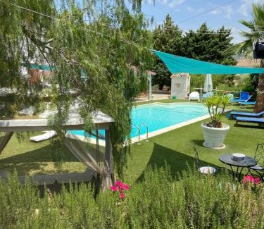Ioppolo Giancaxio Apartment | Discover La casa di Gioggiò: Guest Rated 9.8/10, Oceanfront