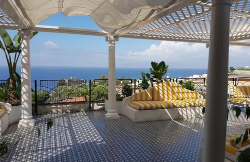 Sorrento Historic Centre Apartment | Experience La Casa di Giorgina: 4-Star Family-Friendly Retreat