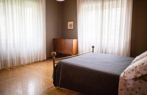 Crocifissa di Rosa Apartment | Discover La casa di Giulia: Family-Friendly Retreat with Garden