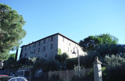 Clusane Apartment | Discover Pet-Friendly Comfort at La Casa di Giuliano