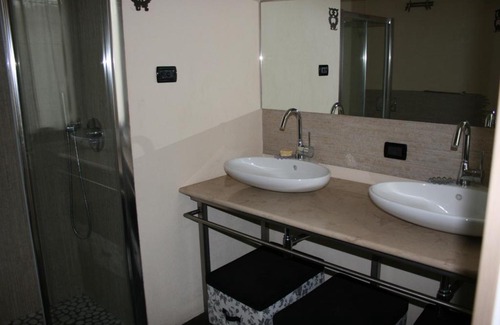 Costarainera House | Experience La Casa di Lele: Perfect for Families and Pets