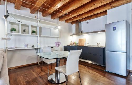Vicenza Apartment | Experience Comfort at La Casa di Leo - Guest Rated 9/10