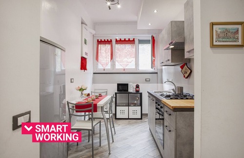 San Martino Apartment | Inviting La casa di Lorenzo with Breakfast & Family Amenities