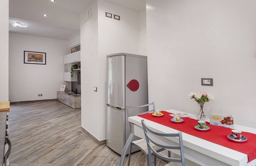 San Martino Apartment | Inviting La casa di Lorenzo with Breakfast & Family Amenities