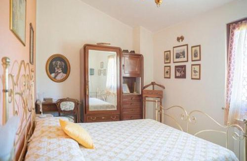 Comeglio House | Discover La Casa Di Menny: Oceanfront Retreat with Hot Tub