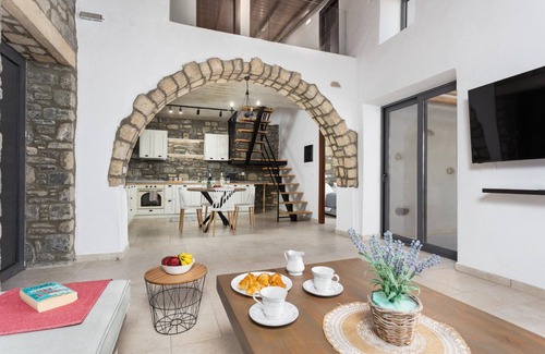 Kiotari Villa | Relax at La Casa Di Pietre 2 in Rhodes with Spa Amenities