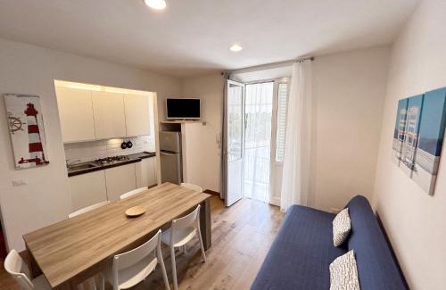 Vada Apartment | Child-Friendly Retreat at La casa di Rosi al mare