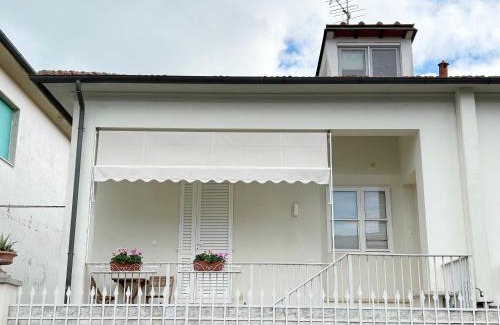 Vada Apartment | Child-Friendly Retreat at La casa di Rosi al mare