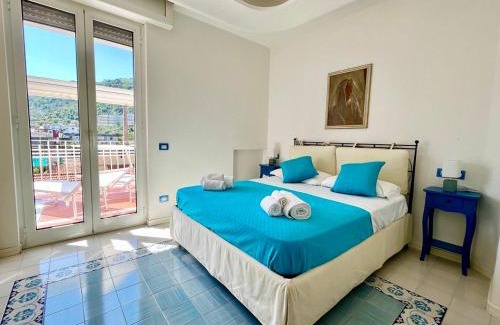 Sorrento Historic Centre Apartment | Stunning La Casa di Terry with Gorgeous Sorrento Views
