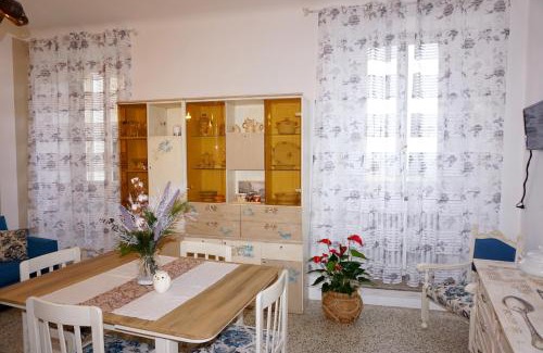 Montegiorgio Apartment | Family-Friendly Retreat at La Casa di Zia Argia - Rated 9.8