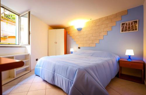 Vittorio Emanuele House | Cozy La Casa di Zucca: Family-Friendly Stay Near Plebiscito