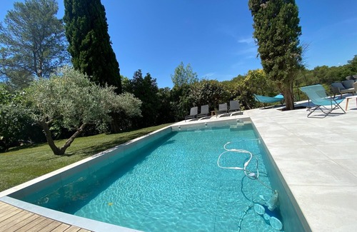 Saint-Clement-de-Riviere Villa | Discover La casa du Lez: Ocean View & Private Pool Retreat