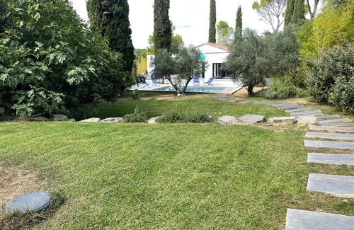 Saint-Clement-de-Riviere Villa | Discover La casa du Lez: Ocean View & Private Pool Retreat