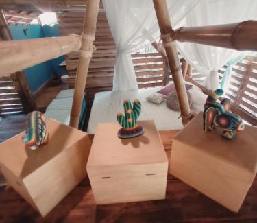 Palomino Cabin | Inviting La Casa en el Aire: Pet Friendly with Hot Tub & More