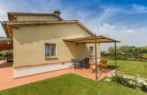 Orciano di Pesaro Apartment | Relax at La Casa in Campagna with Pool & Family Amenities