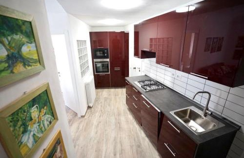 Recanati Old Town Apartment | Cozy La Casa in Centro: Family and Pet-Friendly Retreat