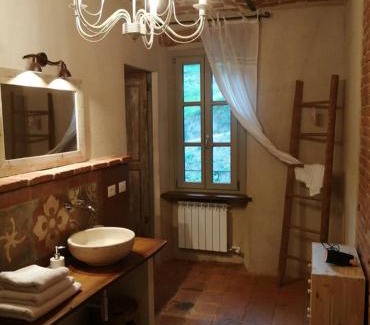 Berzano di San Pietro Bed & Breakfast | Experience La casa in collina: Perfect for Families & Pets