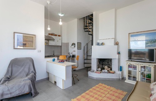 Casuzze House | Spacious 3 Bedroom Retreat in Santa Croce Camerina