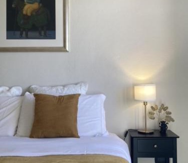 Lu Apartment | Discover La Casa in Piazza: Pet-Friendly Comfort Awaits