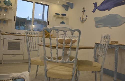 Augusta House | Guest Rated 10/10 at La Casa in Riva al Mare with Pool