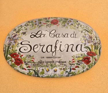 Santo Stefano di Camastra House | Top-Rated La casa di Serafina Guest House for Families & Pets