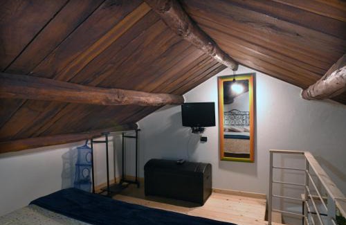Rogliano Apartment | Perfect Family Retreat at LA CASA SUL LARA - 10/10 Rated