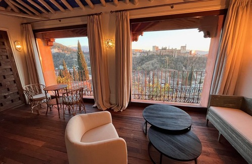 Albaicin Bed & Breakfast | Explore La Casa Juan Ranas: A 4-Star Spa Retreat