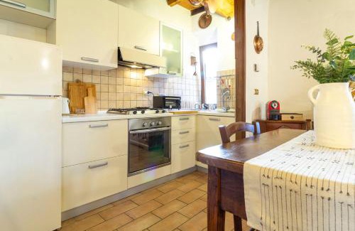 Castelnovo ne' Monti Apartment | Top-Rated La Casa Nel Borgo: Family-Friendly Retreat
