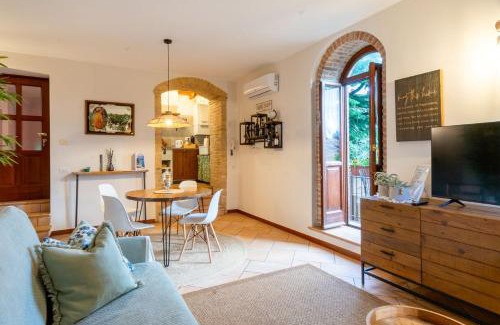 San Felice del Benaco Apartment | Guest Rated 10/10: La Casa nel Borgo for Family Getaways