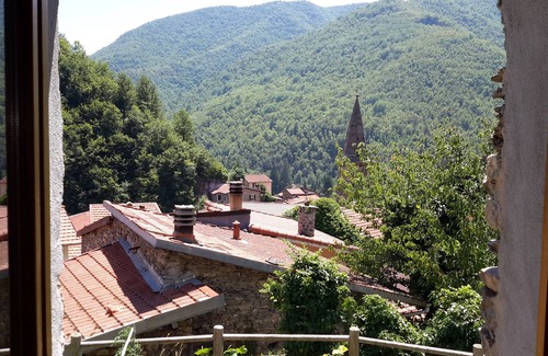Molini di Triora House | Cozy La Casa Piccola with Pool Overlooking Molini Di Triora