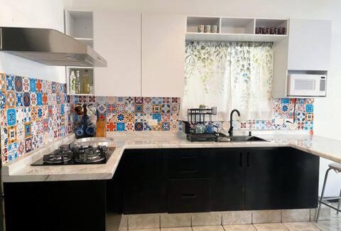 Monterrey House | La Casa Rosa Monterrey