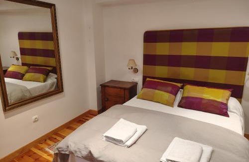 Old Town Apartment | Idyllic Retreat at La Casa Sobre El Río with Hot Tub