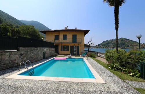 Sulzano Apartment | Idyllic Retreat at La Casa sul Lago d'Iseo - Family Friendly
