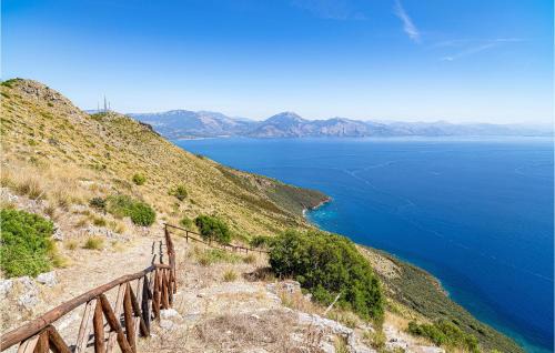 Perito House | Pet-Friendly Retreat at La Casa Sul Lago: 9.4/10 Rated