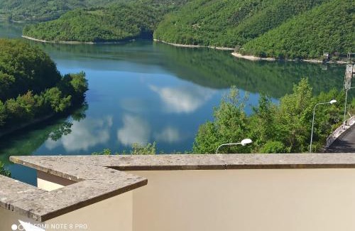 Rocca Sinibalda Apartment | Relax at La casa sul lago - Family-Friendly Retreat