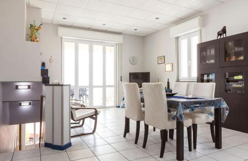 Agnone House | Discover La CASA sul MARE: Oceanfront Retreat Rated 9/10