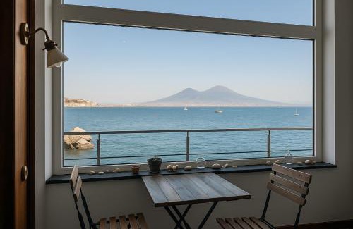 Posillipo Apartment | Experience LA CASA SULL'ACQUA: Pet-Friendly & Family Fun