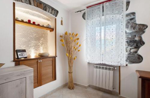 Beverino Apartment | Pet-Friendly Retreat at La Casa Sulla Collina - 10/10 Rating