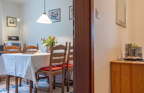 Norgaardholz Apartment | Pet-Friendly La Casa Vacation Apartment with Ocean View
