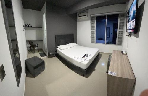 La Union Hotel | Relaxing Stay at La Cascada with Hot Tub & Breakfast