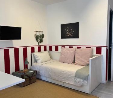 Torre Boldone House | GuestRoom Ia cascina di Bea: Pet-Friendly & Family Welcome