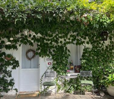 Torre Boldone House | GuestRoom Ia cascina di Bea: Pet-Friendly & Family Welcome