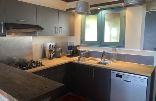 Etang Sale Les Bains House | Immerse in Ocean Views at La Case Chouchou Retreat